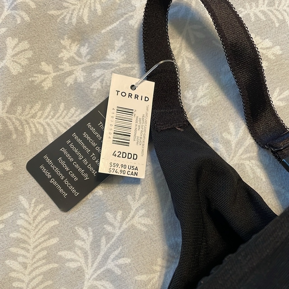 NWT Torrid Black and Pink Heart Patterned perfect T-shirt Bra 42DDD - Picture 2 of 5